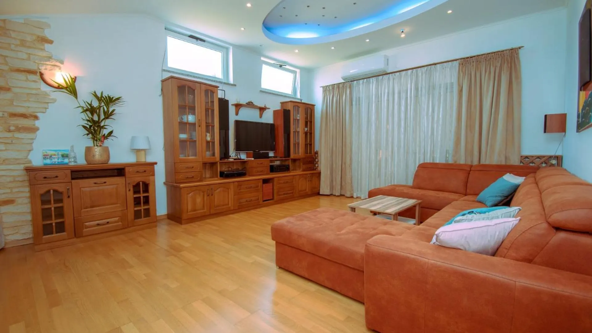 פולה Villa Natalia Stinjan- Private Pool Retreat 0*,  קרואטיה