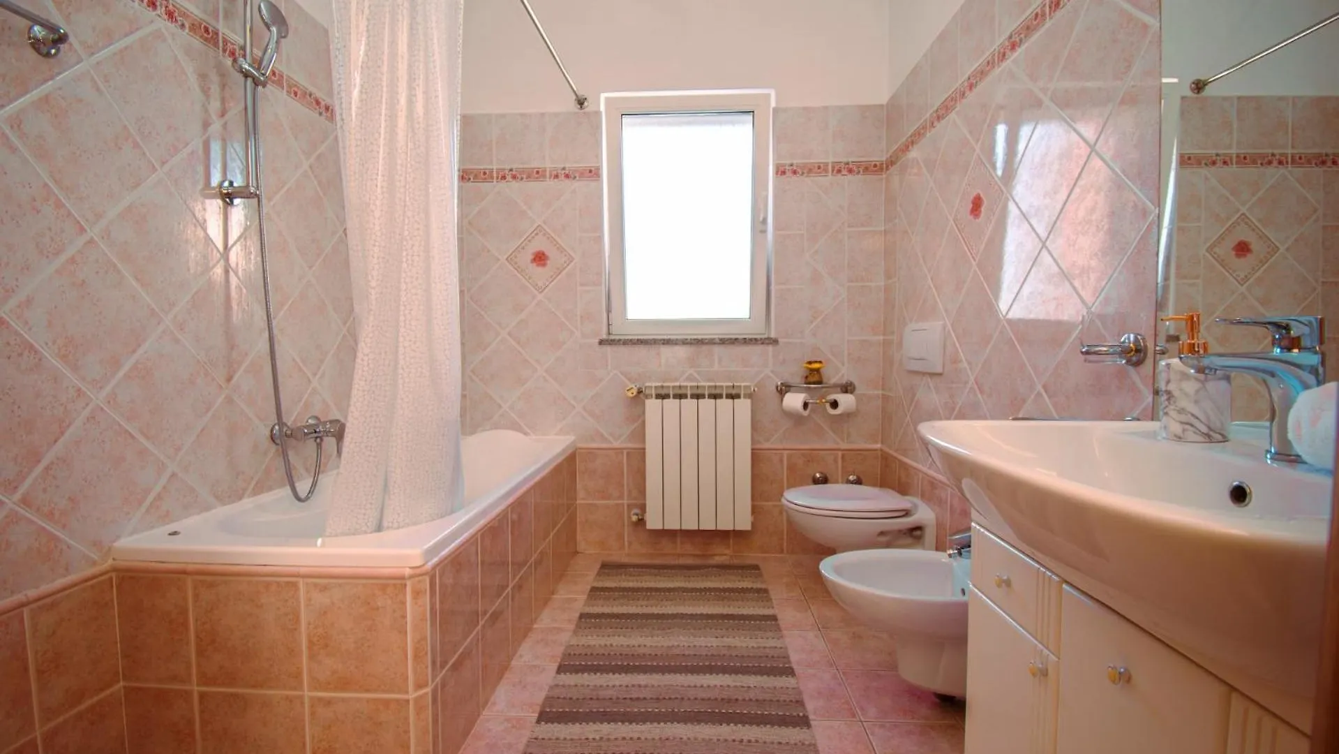 Villa Natalia Stinjan- Private Pool Retreat Pula