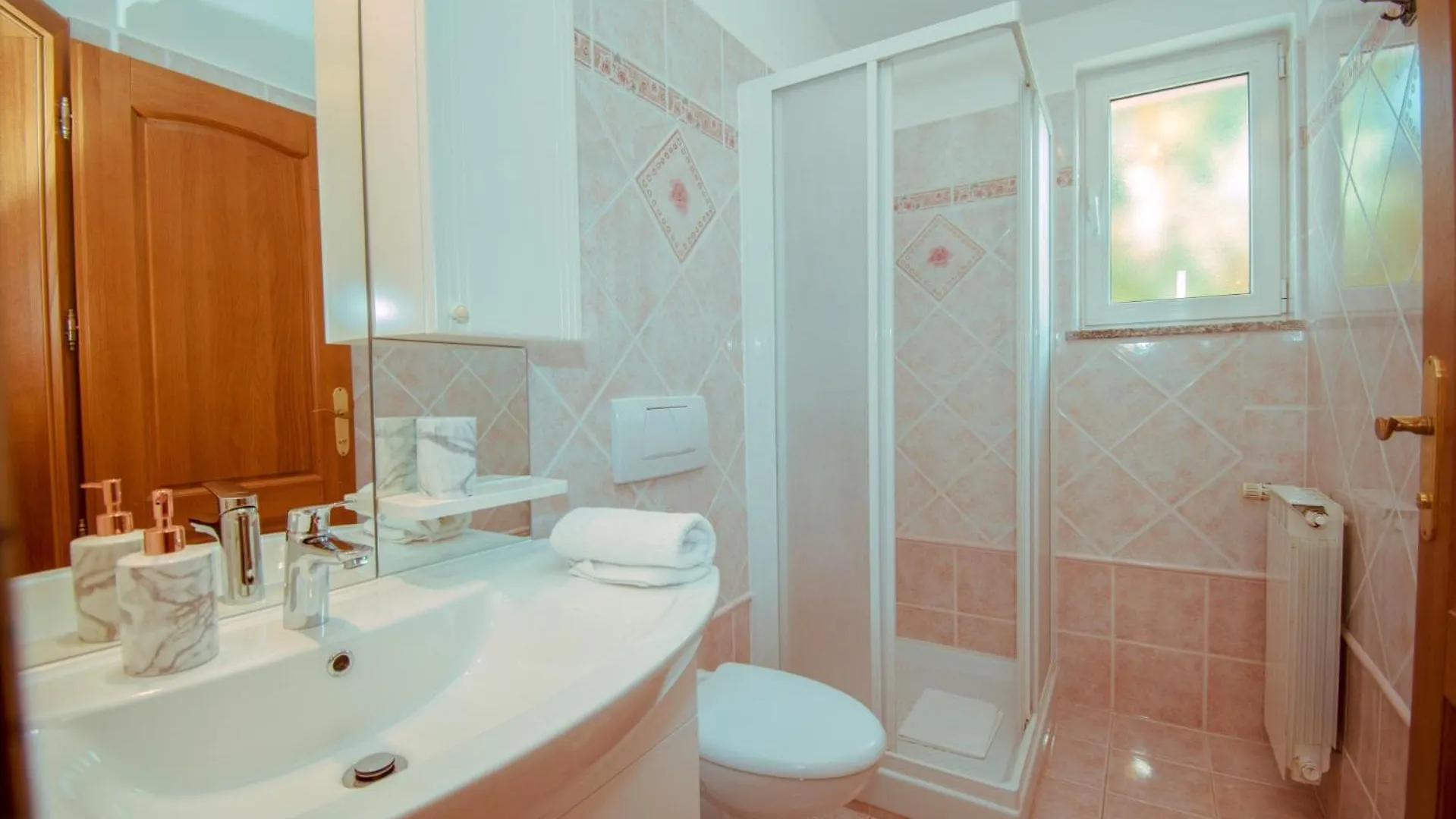 Villa Natalia Stinjan- Private Pool Retreat Пула